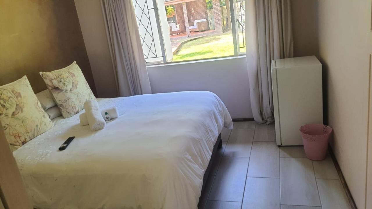 Secret Guest House Питърмарицбург Екстериор снимка